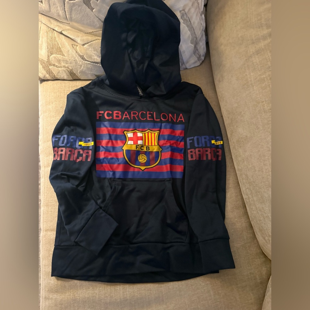 FC Barcelona hoodie. Kangaroo front pocket. Navy. Size medium